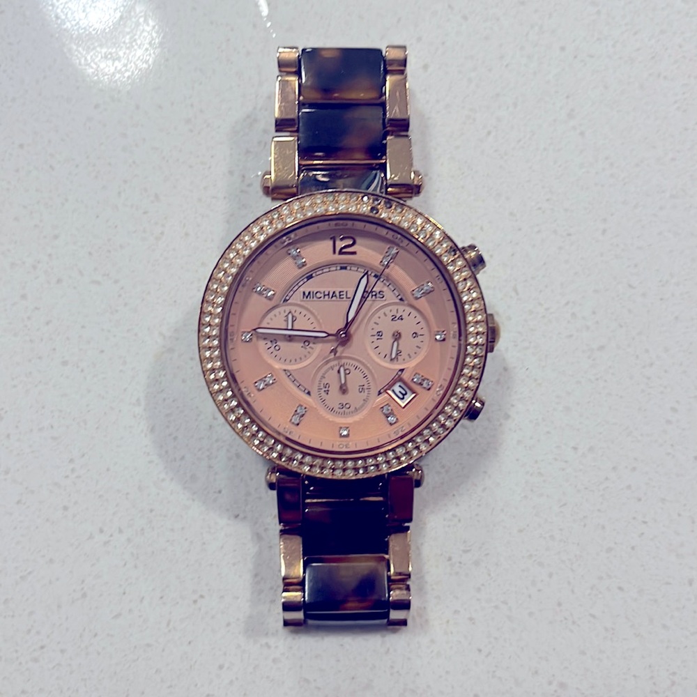 Michael Kors rose gold watch